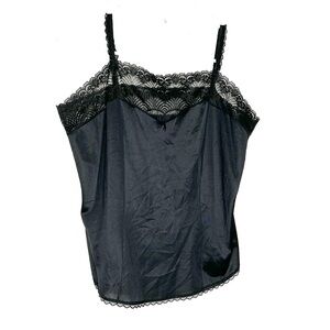 < Vintage Warner’s Black Lace Trimmed Cami >
